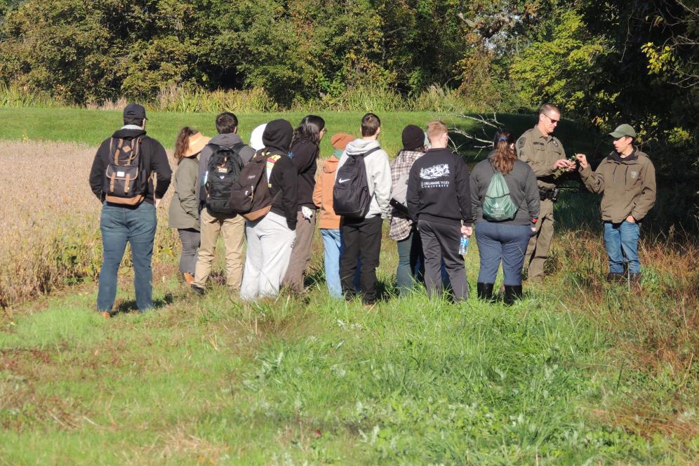 Conservation and wildlife students on Field Day at the Gemmill property