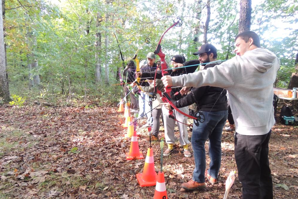 Conservation and wildlife students on Field Day at the Gemmill property