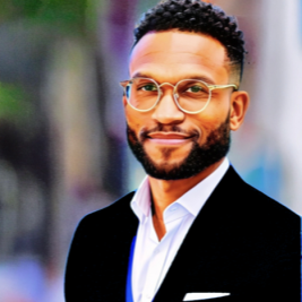 A headshot of Matthew Riddick. 